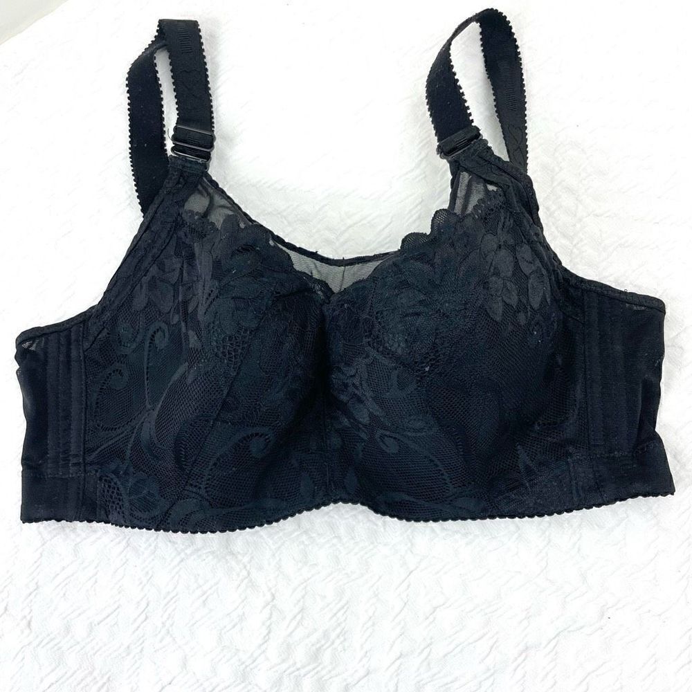 BUY 1 GET 1 FREE 38c lace black wide back smoothing comfortable bra full coverag